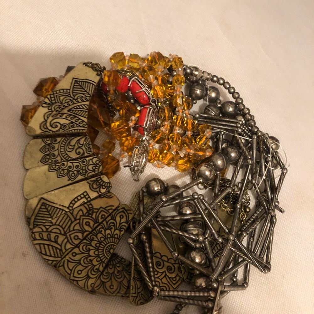 Broken Jewelry Bundle- 123A $35 or $30 w/offer
